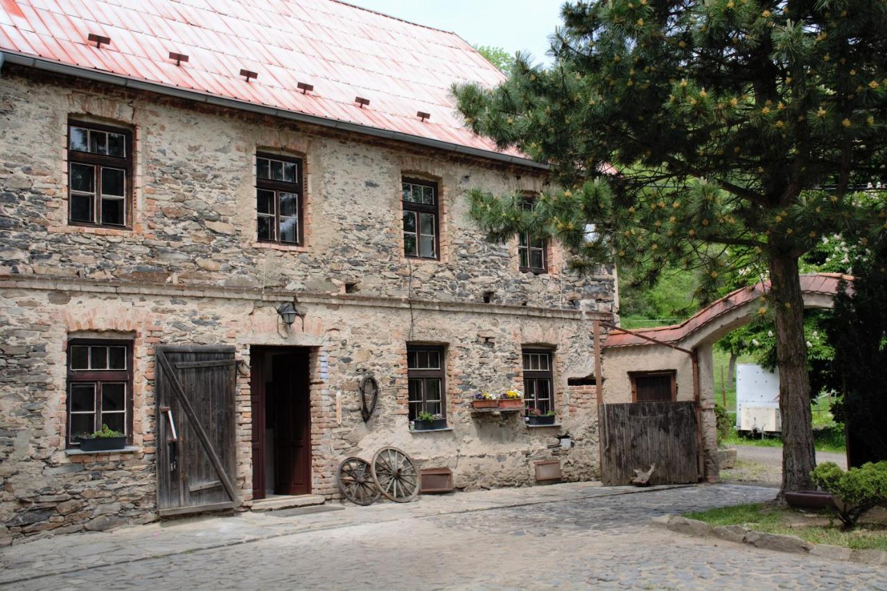 Ferienwohnung Na Konske Farme Malecov Exterior foto