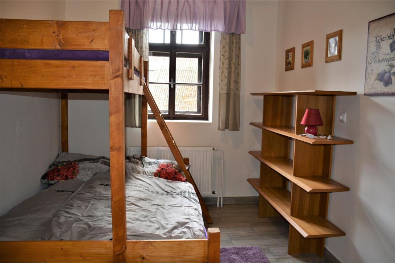 Ferienwohnung Na Konske Farme Malecov Exterior foto